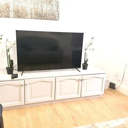 An Entire 3 Bedroom House In Beeston United Kingdom Leeds (West Yorkshire)